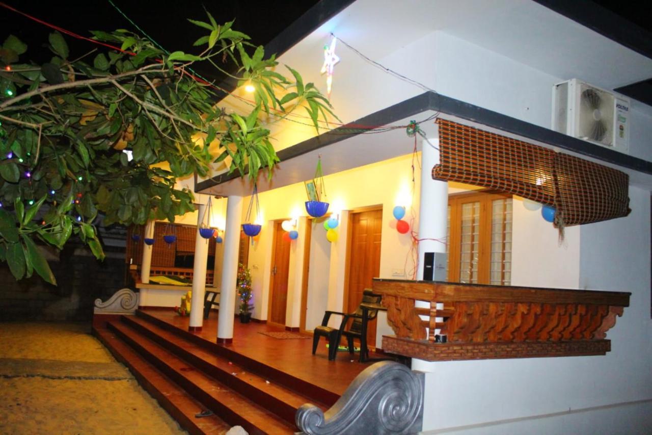 Marari Anna Beach Villa Mararikulam Eksteriør billede