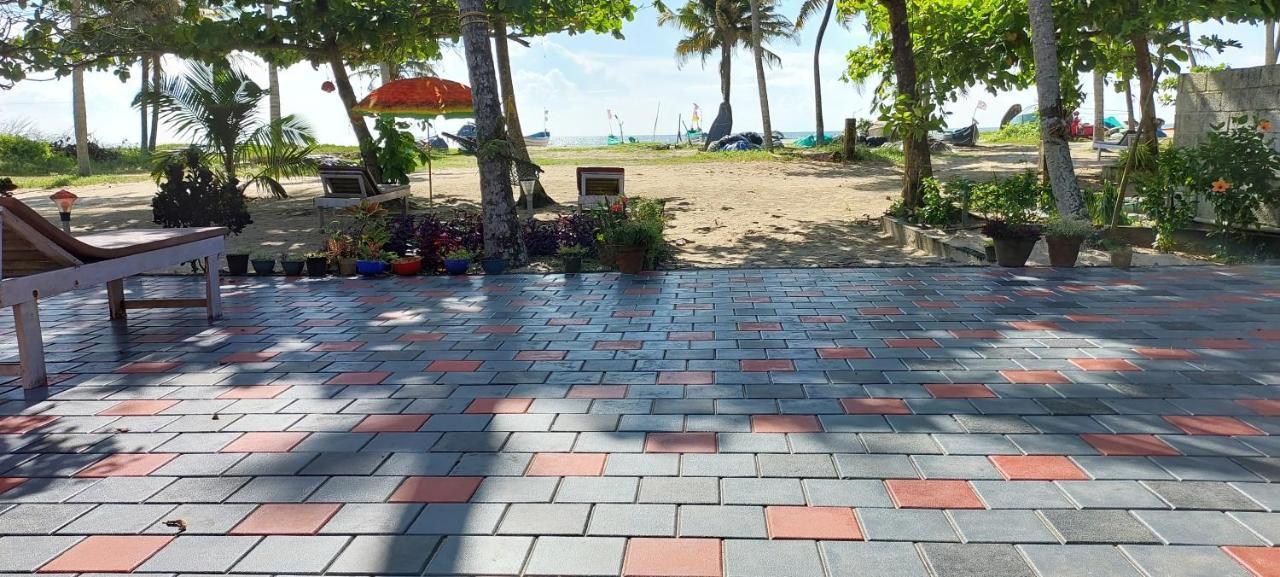 Marari Anna Beach Villa Mararikulam Eksteriør billede
