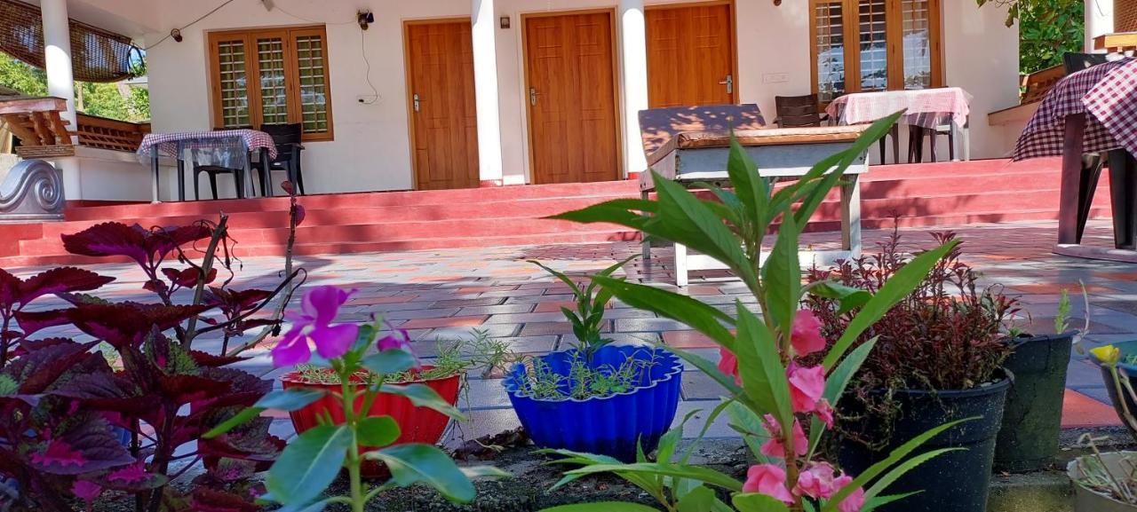 Marari Anna Beach Villa Mararikulam Eksteriør billede