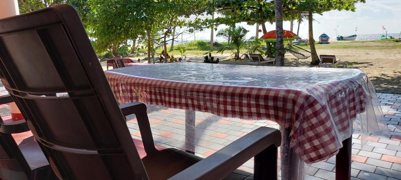 Marari Anna Beach Villa Mararikulam Eksteriør billede