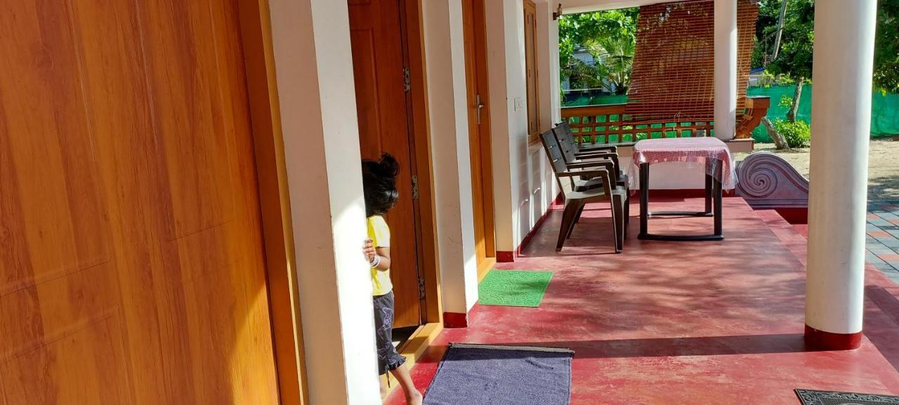 Marari Anna Beach Villa Mararikulam Eksteriør billede