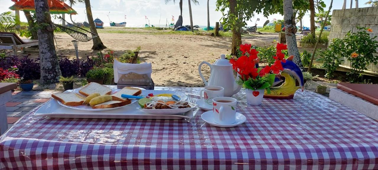Marari Anna Beach Villa Mararikulam Eksteriør billede