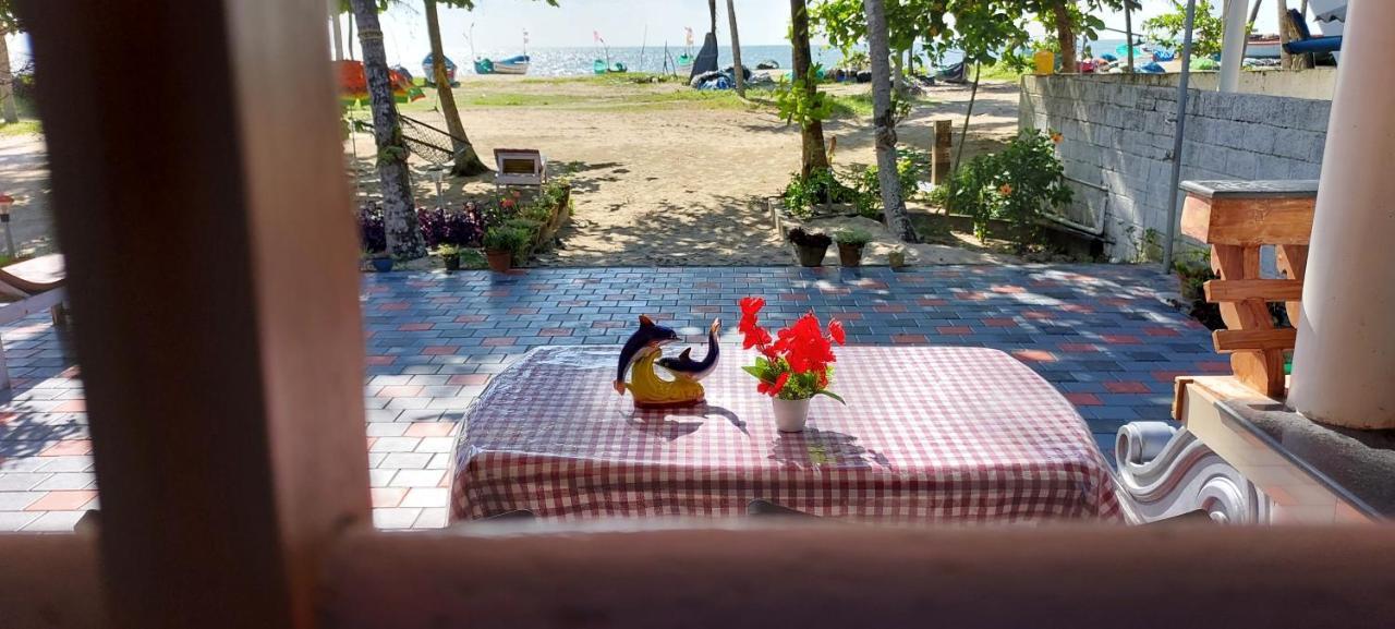 Marari Anna Beach Villa Mararikulam Eksteriør billede