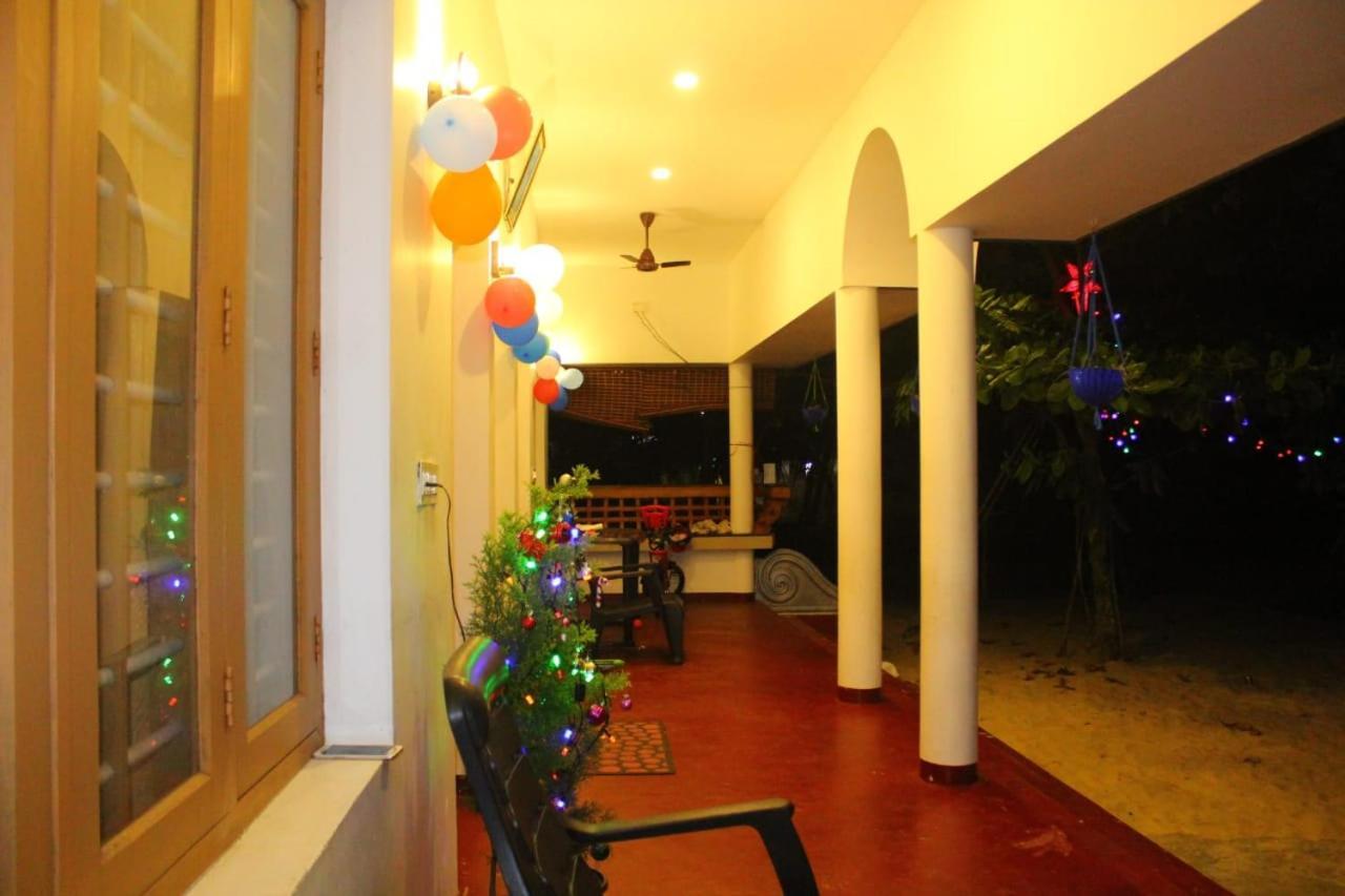 Marari Anna Beach Villa Mararikulam Eksteriør billede